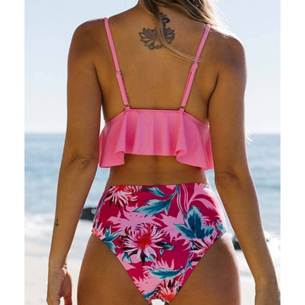 Spaghetti Straps Ruffled Bikini - Picture 4 of 4